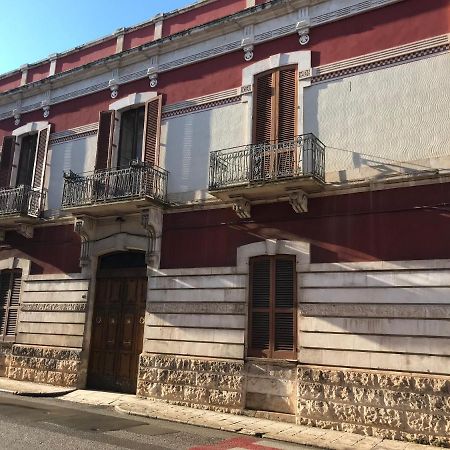 Palazzo De Bellis Vitti nella città delle Grotte Castellana Grotte Exterior foto