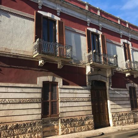Palazzo De Bellis Vitti nella città delle Grotte Castellana Grotte Exterior foto